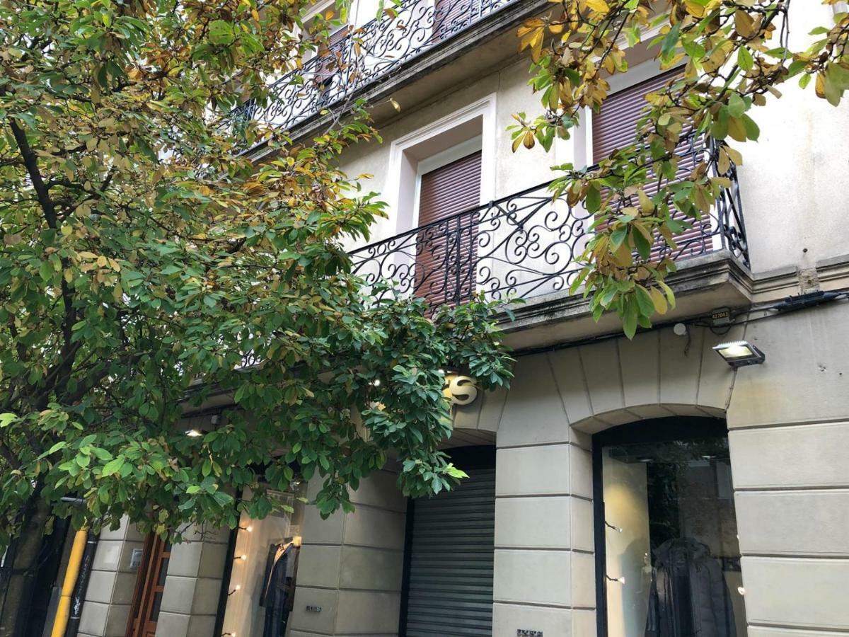 Marcial Central, Modern And New. Saint-Sébastien